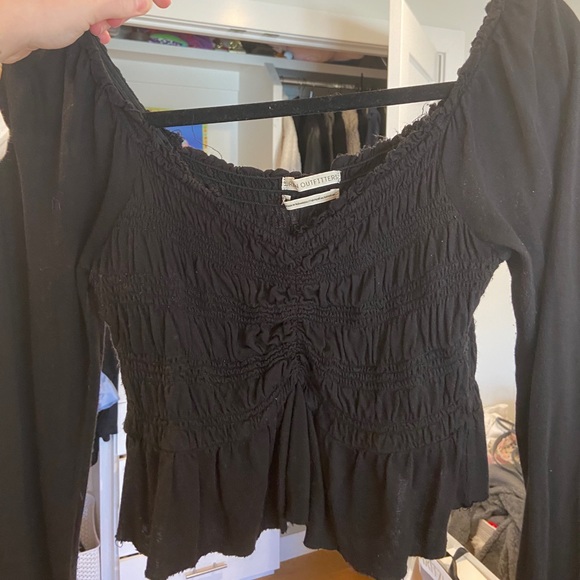 Urban Outfitter scrunchy, long-sleeve, crop top - Picture 2 of 3